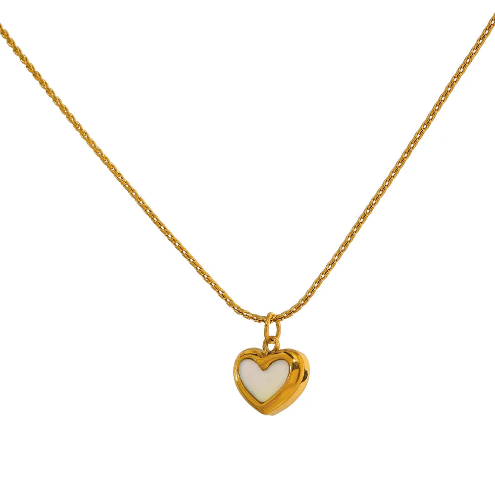 Small heart Pearl Pendant Necklace