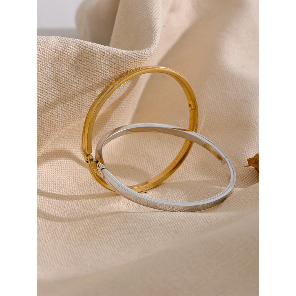 Minimal Bangle Bracelet Platinum